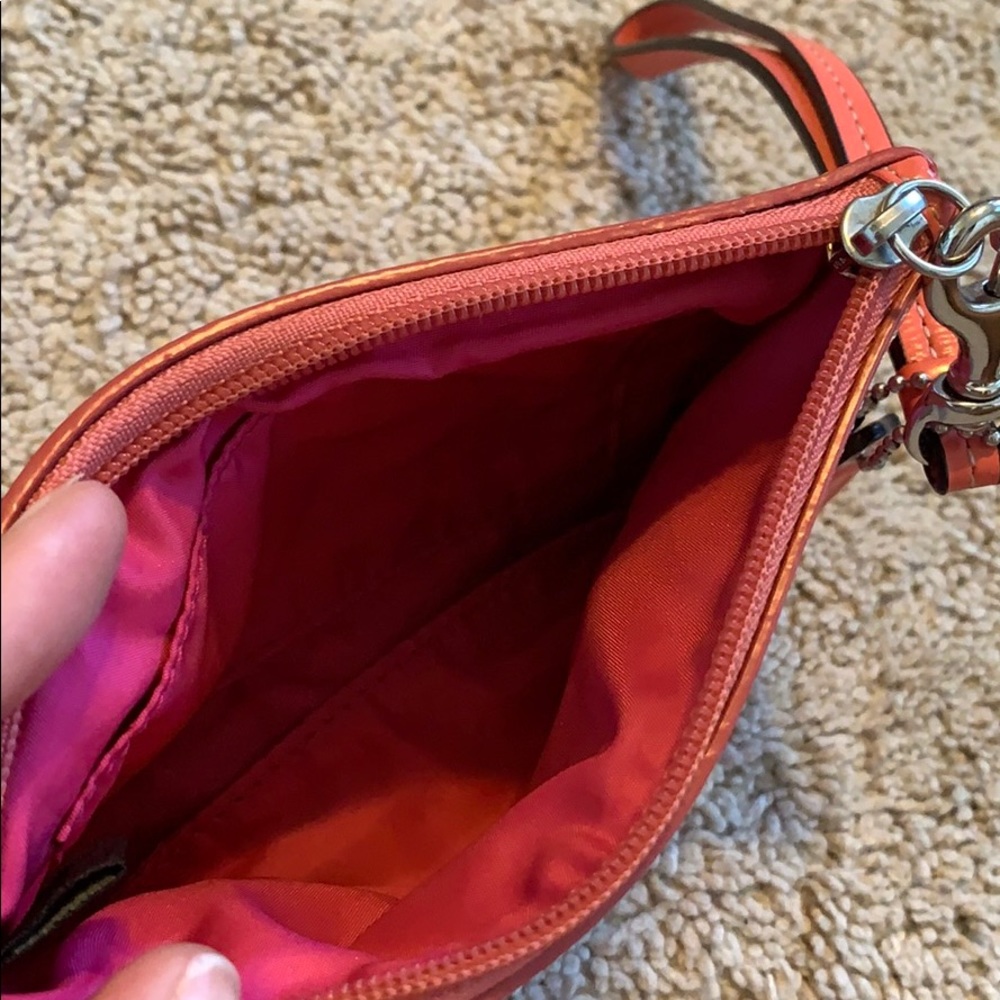 Coach wristlet, wallet - Picture 4 of 5